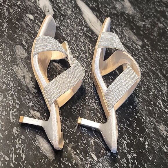 BRAND NEW JONES NEW YORK HEELS WITH CRISSCROSS STRAPS SANDAL - Picture 6 of 16